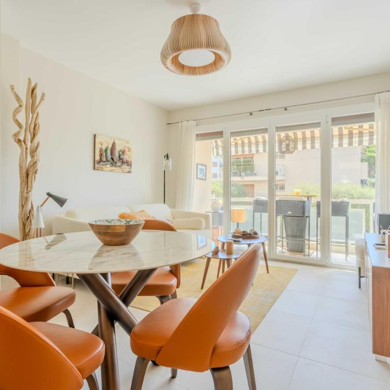 Bright A-C apartment with sea view - Antibes - Appartement - 1
