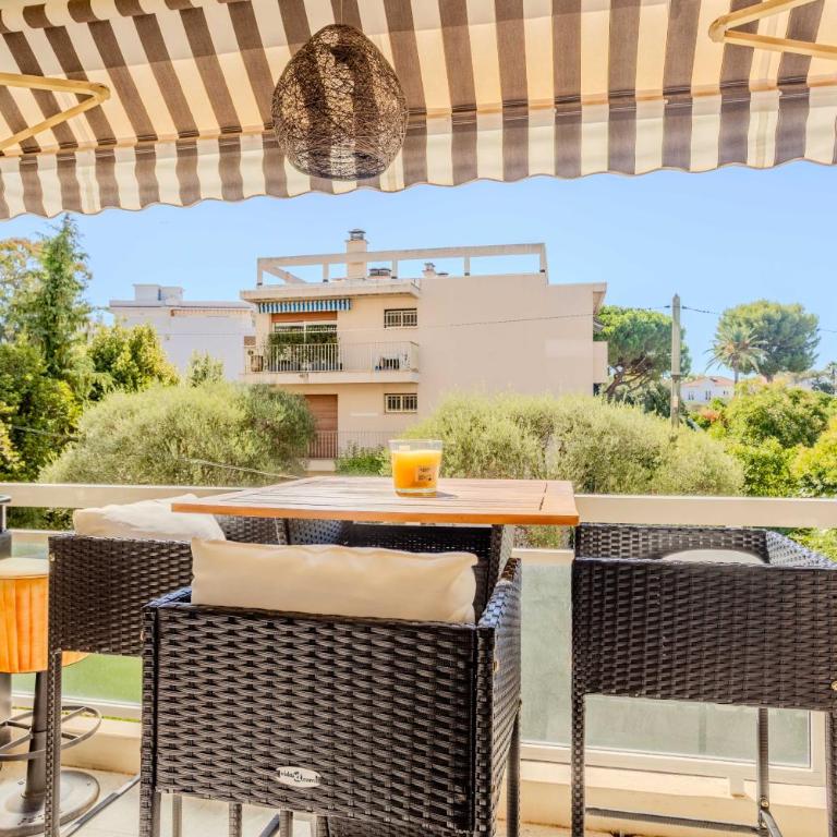 Bright A-C apartment with sea view - Antibes - Appartement - 22