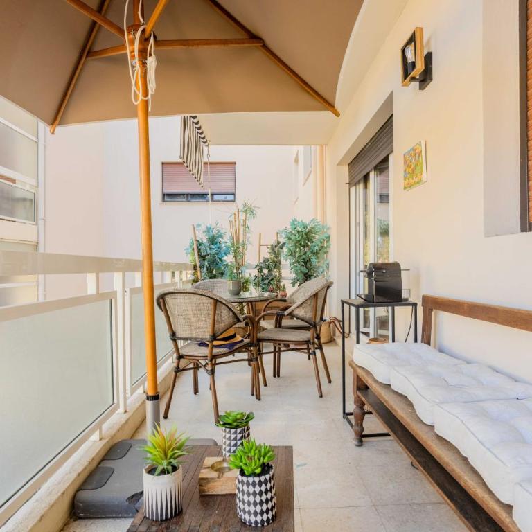Bright A-C apartment with sea view - Antibes - Appartement - 25