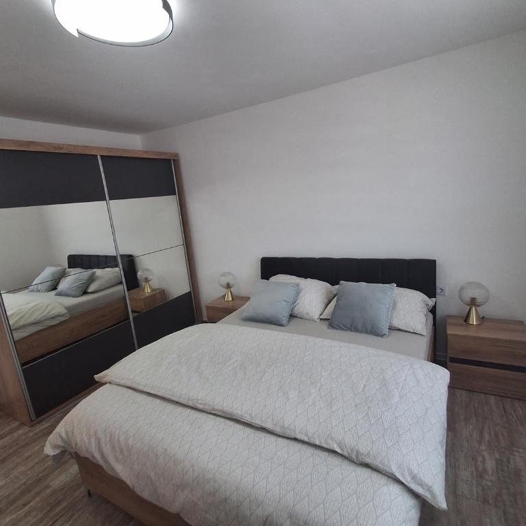 Apartman Sara - One-Bedroom House - 3