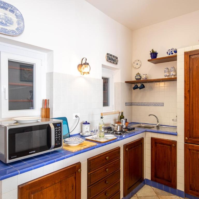 Casa di Angela - Appartamento con 2 Camere da Letto e Vista Lago - 9