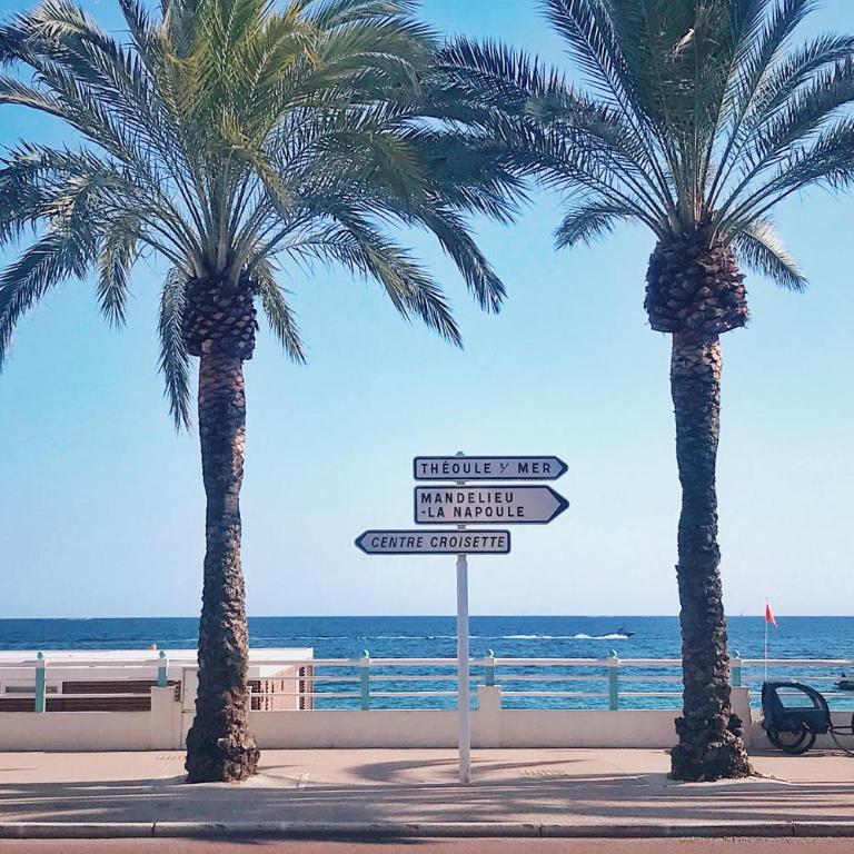 2 Bedrooms Apartment-Cannes Center Suquet-2mins to Beach & 10mins to Palais-AirConditioning & FiberWifi - Appartement 2 Chambres - Vue sur Jardin - 16