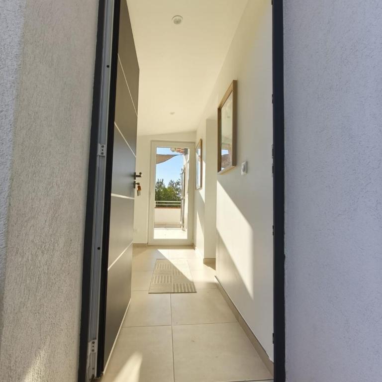 Cosy Riviera Apartment with Terrace near the beach - Apartment mit 2 Schlafzimmern - 3