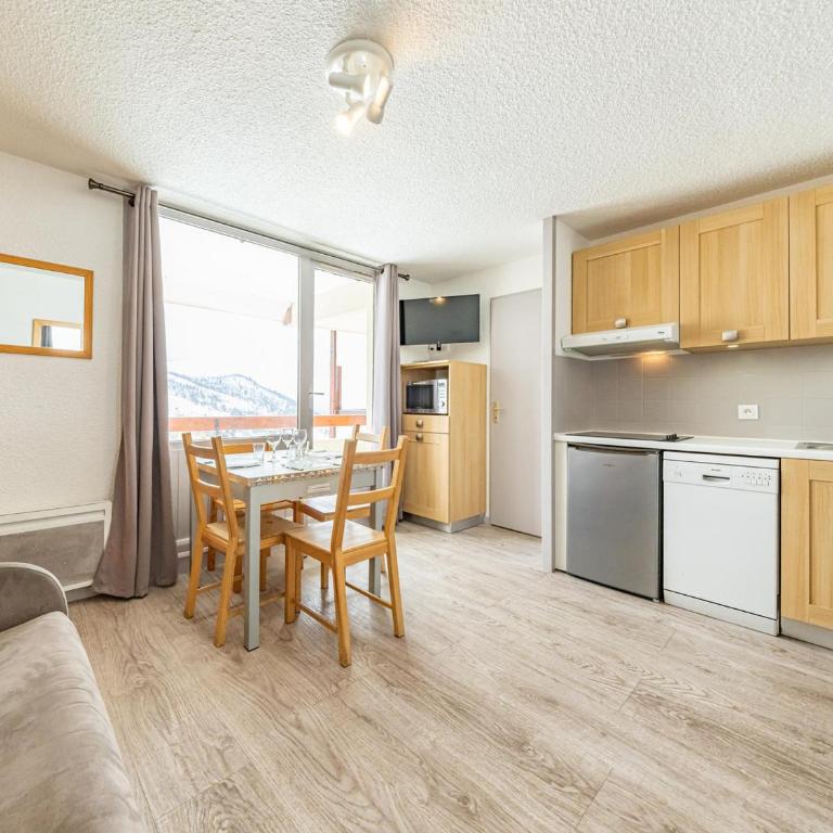 Studio confortable 6 pers. avec kitchenette - FR-1-807-13 - Apartment - 7