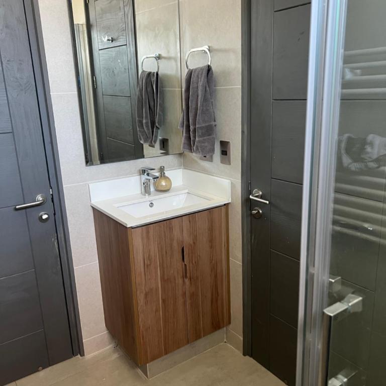 Arriendo Casa unifamiliar Pichilemu Primera línea - Four-Bedroom Deluxe Home - Oceanfront - 5