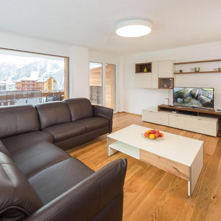 Millegga Grächen - Three-Bedroom Apartment - 1