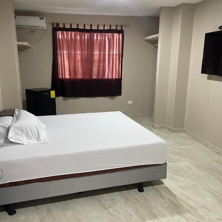 Hostal Bellagio - Suite with Spa Bath - 2