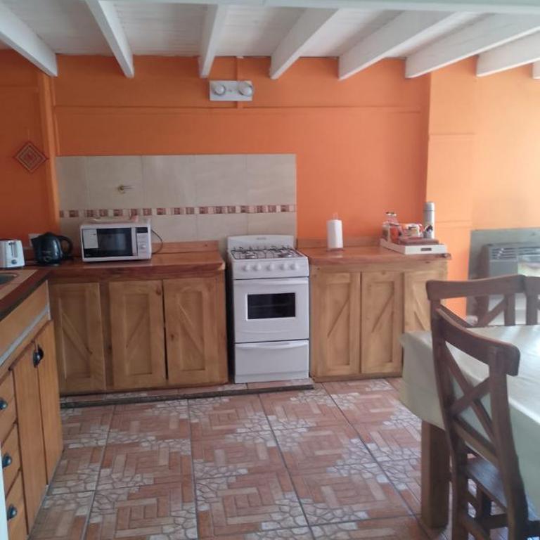 Casa Patagónica - Two-Bedroom House - 14