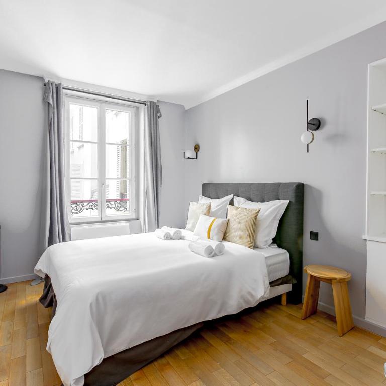 Elegant 1-Bedroom Apartment on Rue Saint-Dominique - Appartement 1 Chambre - 8