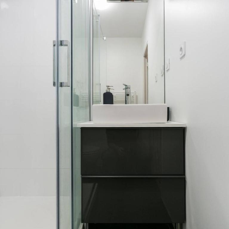 Superbe appartement familial au cœur du 14 eme - Appartement 1 Chambre avec Balcon et Vue sur la Ville - 11
