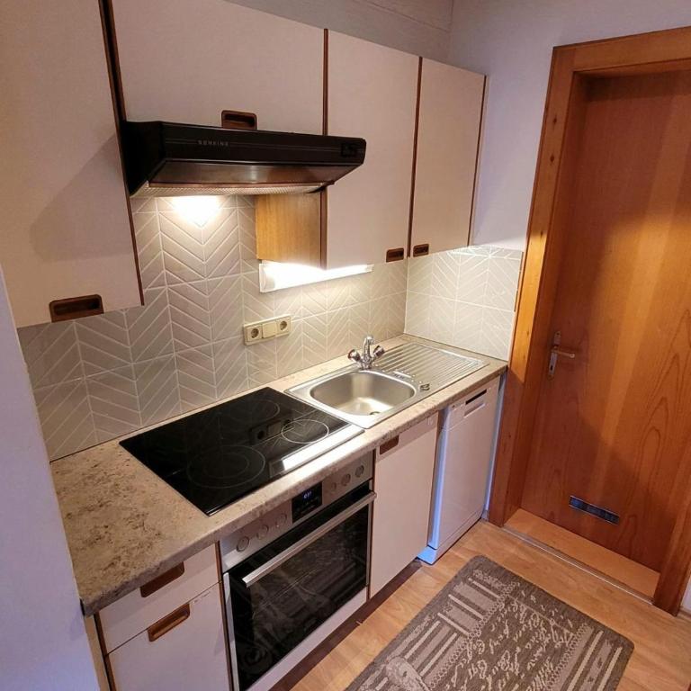Haus Loretz - Apartment mit 1 Schlafzimmer und Dusche - 4