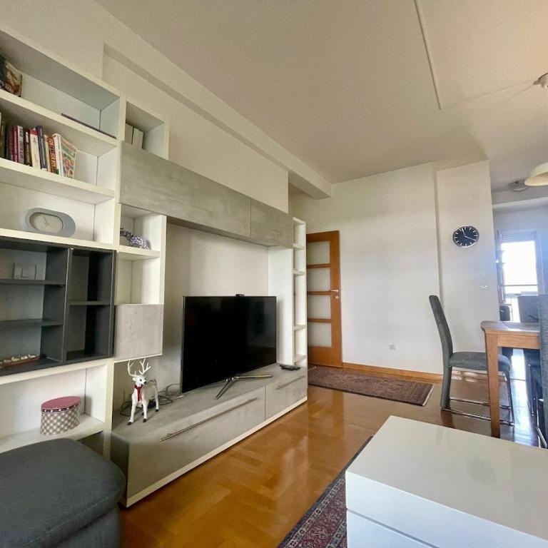 2 BR WorkNest at Dorcol - Apartman sa 2 Spavaće Sobe - 8