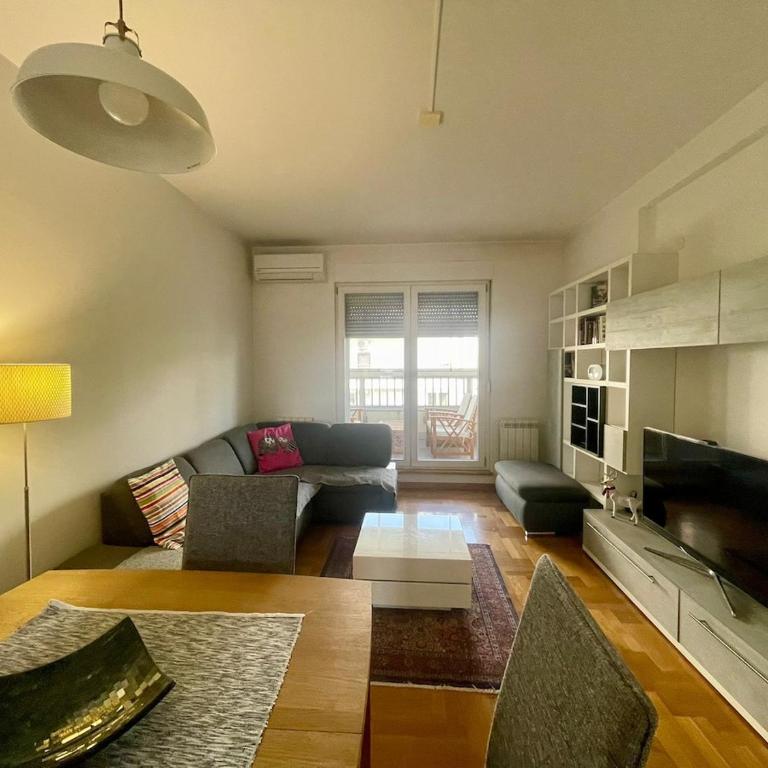 2 BR WorkNest at Dorcol - Apartman sa 2 Spavaće Sobe - 9