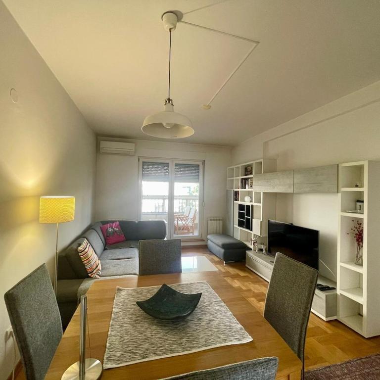 2 BR WorkNest at Dorcol - Apartman sa 2 Spavaće Sobe - 13