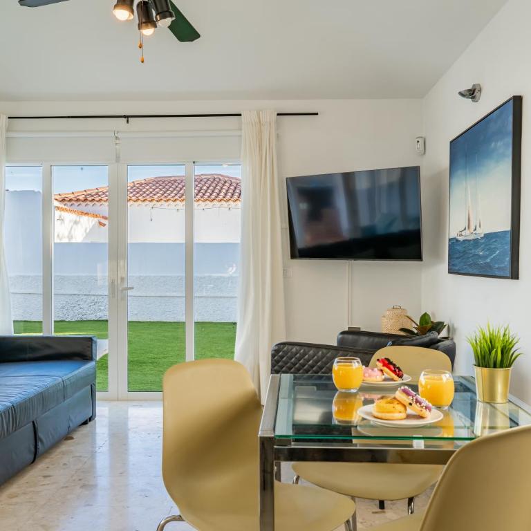 Bright villa with a private swimming pool, air conditioning, garden and parking - Casa de 2 dormitorios - 27