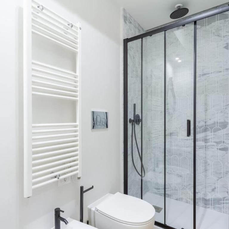 Boutique Flat Steps from Duomo - Appartamento Suite - 7