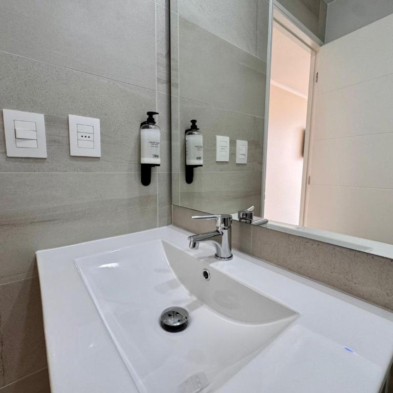 PRO HOME Tu Refugio Perfecto en la zona norte - Two-Bedroom Apartment - 64