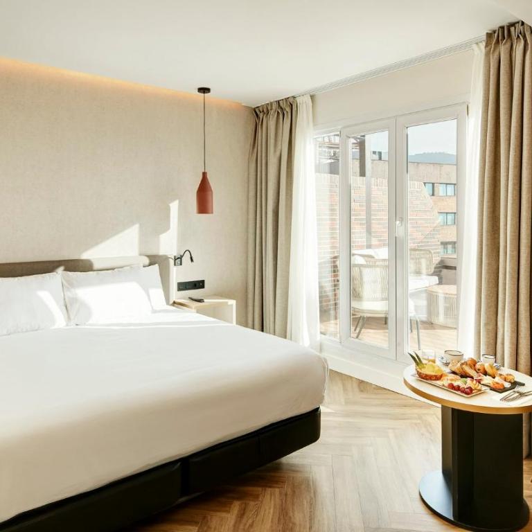 Sercotel HMO Martina - Deluxe Double Room with Balcony - 1