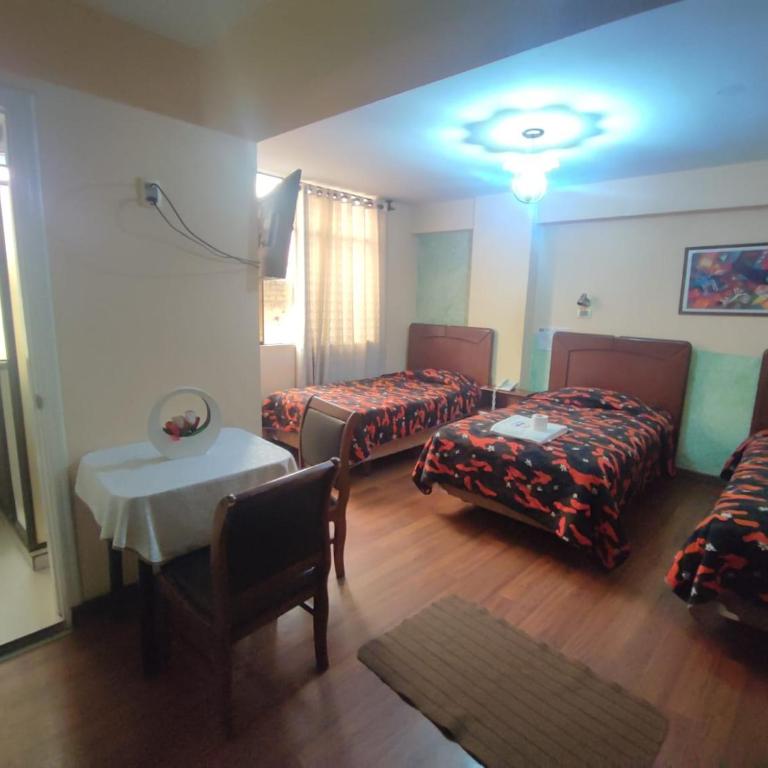 Hotel Savoy - Habitación Triple - 1