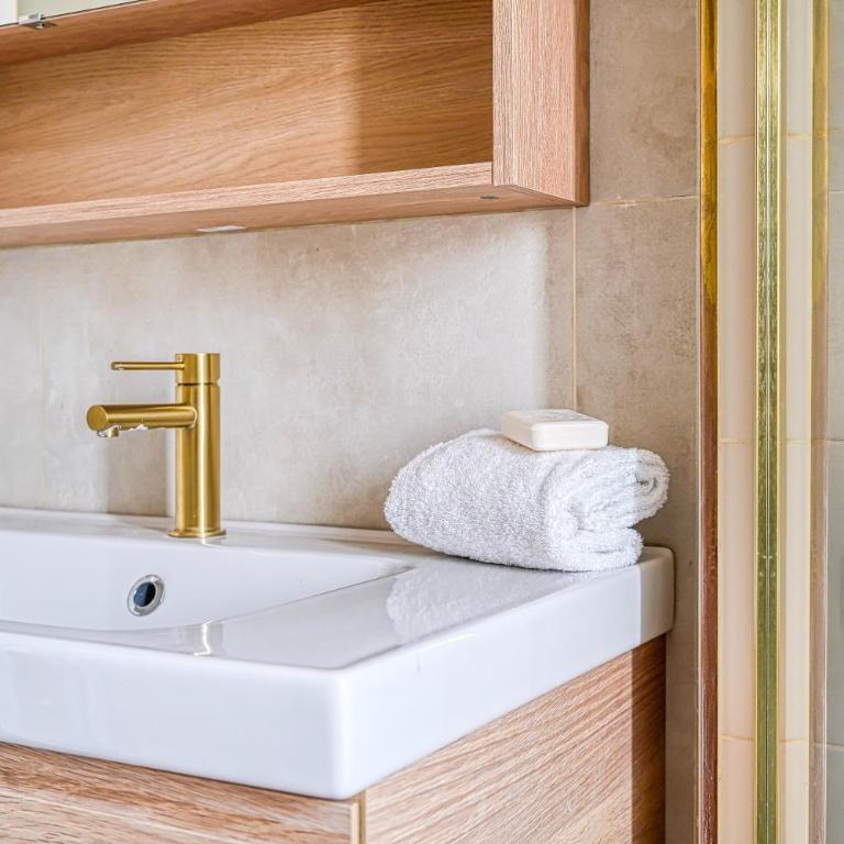 Calm and Comfortable 2-Bedroom Apartment in Paris 17th - Appartement 2 Chambres - 8