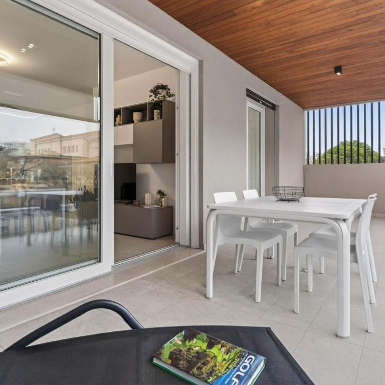 Villa Laila IRIS SUITE APARTMENTS - Appartamento Deluxe con 2 Camere da Letto - 10