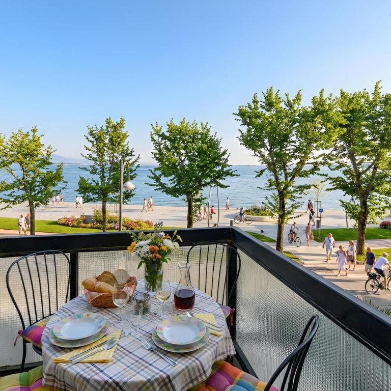 Charming on the Lake Apartment DesenzanoLoft Official Partner Homes & Villas by Marriott Bonvoy - Appartamento con Vista Lago - 7