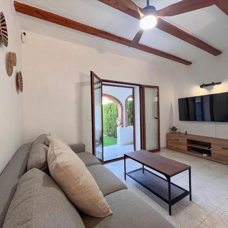 La casita de Toni en las Rotas Denia con piscina y jardín privado - Casa de 2 dormitorios - 1