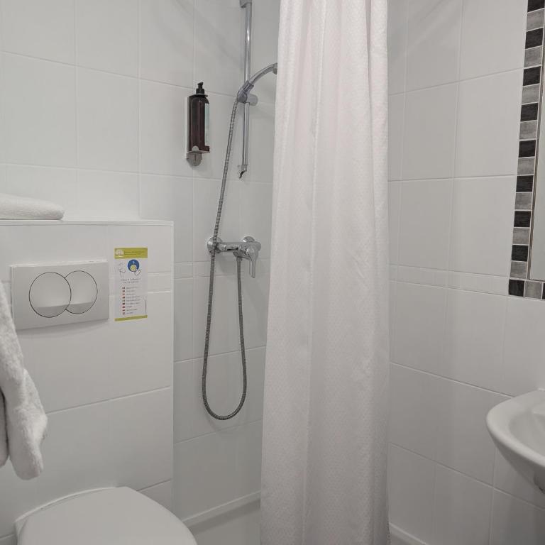 H33 Hôtel - Chambre Double Standard - 13
