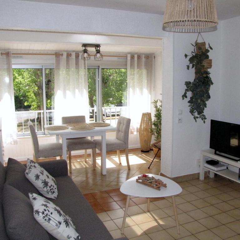 Appartement T2 classé 3 étoiles, à 400m de la plage - Apartamento de 1 dormitorio - 1