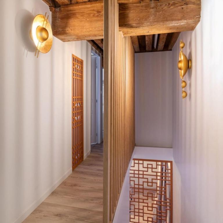 Chic & unique duplex Saône River view Sleeps 6 Shanghai-style - Apartment - 6