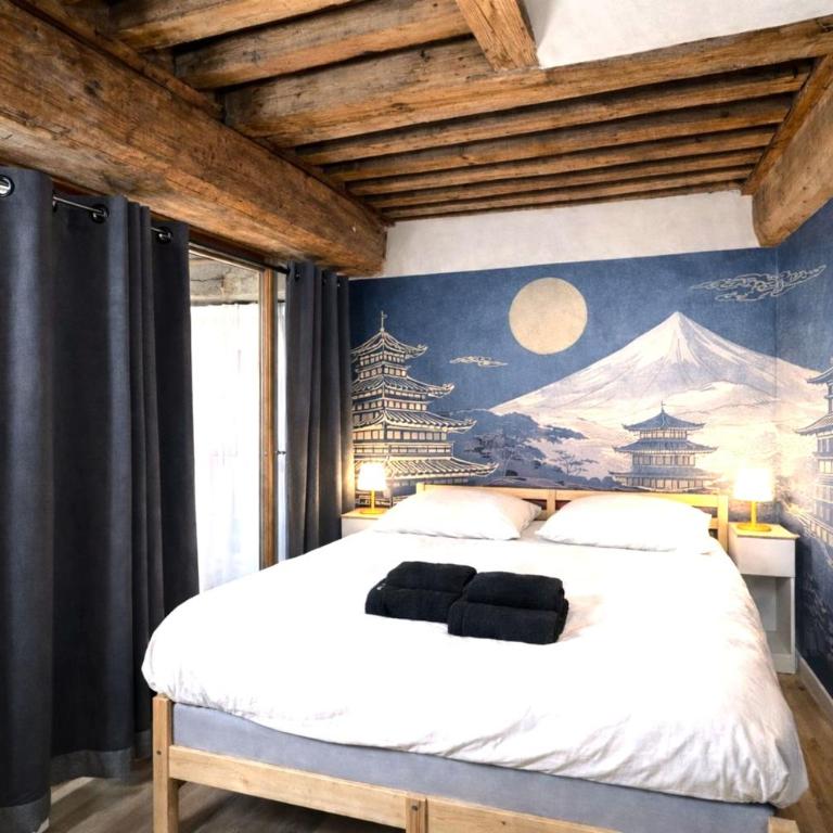 Chic & unique duplex Saône River view Sleeps 6 Shanghai-style - Apartment - 9
