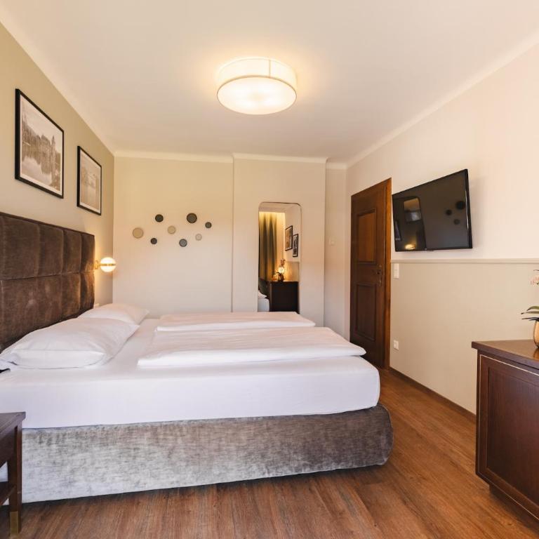 Hotel Friesacher`s Aniferhof - Standard Doppelzimmer mit Balkon - 3