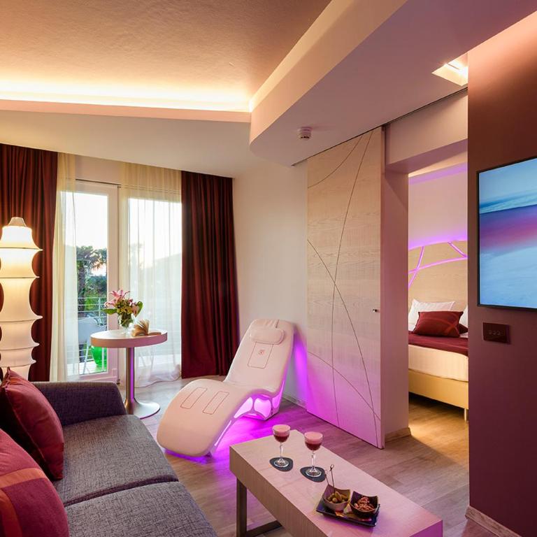 Color Hotel Style, Design & Gourmet - Suite Glamour - 3