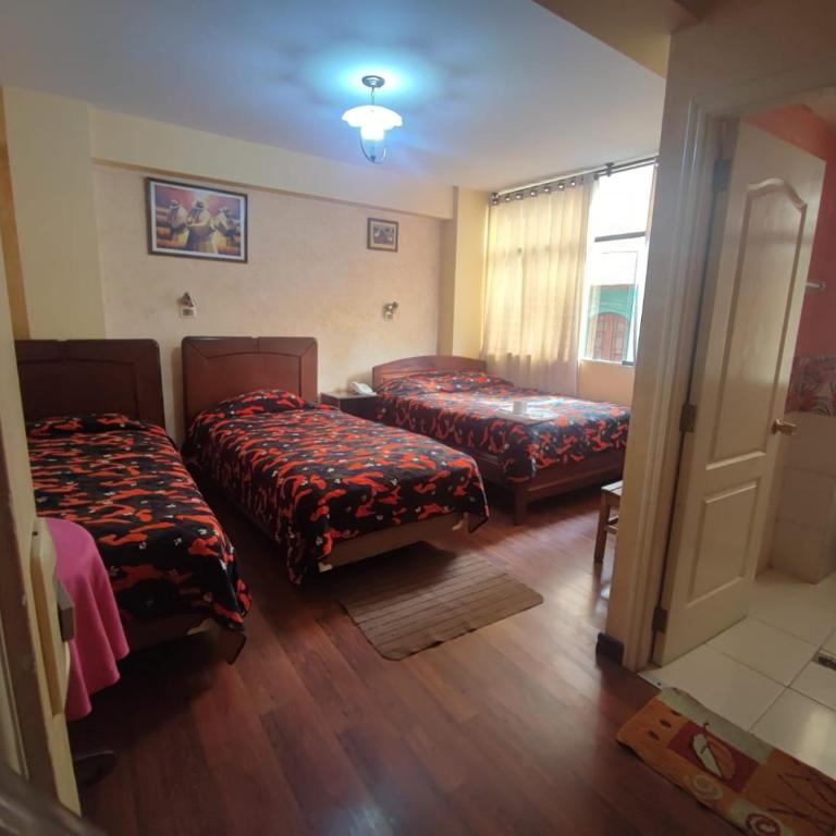 Hotel Savoy - Habitación Triple - 2