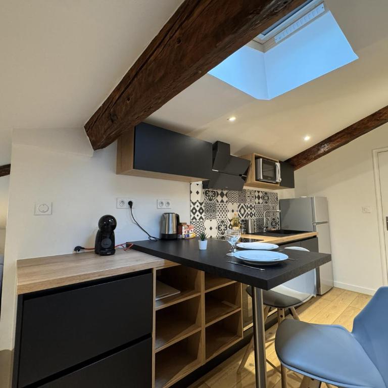Cocon Mansardé - Velux et Clim - Hyper Centre - Apartamento de 1 dormitorio - 7