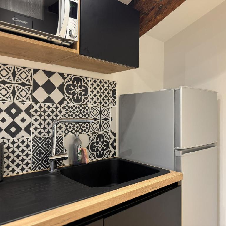 Cocon Mansardé - Velux et Clim - Hyper Centre - Apartamento de 1 dormitorio - 10
