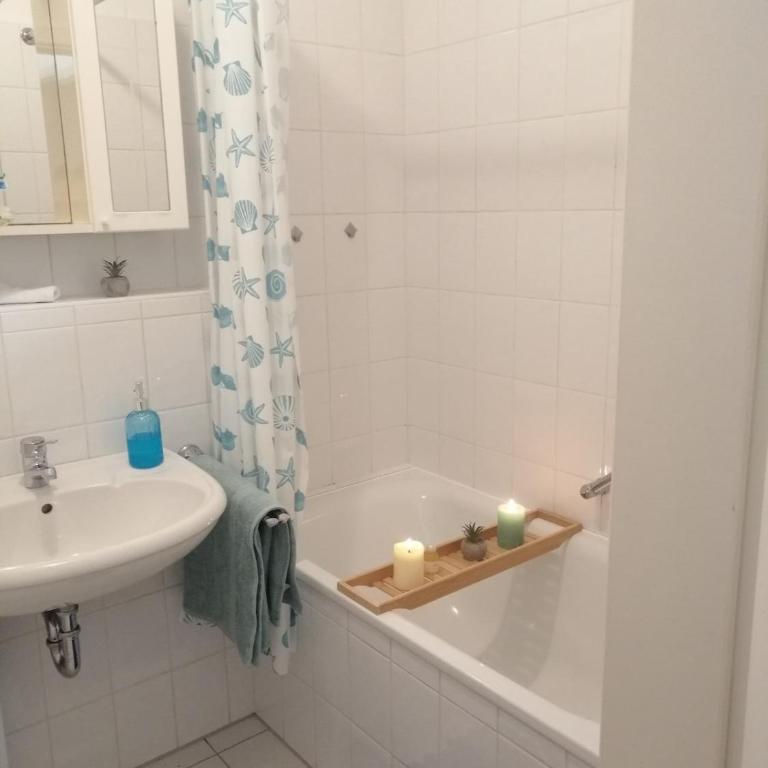 Modern Living Göggingen, 4 Min zur Messe, Tram 50m - Apartment mit 1 Schlafzimmer - 6