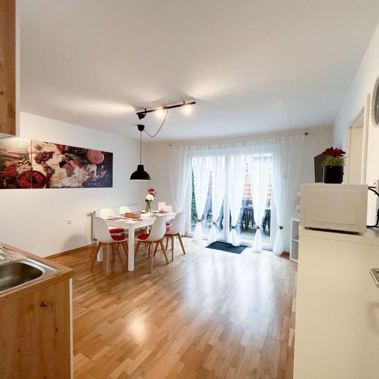 AugsburgLiving - Business- und Ferienapartments - Apartamento de 3 dormitorios - 8