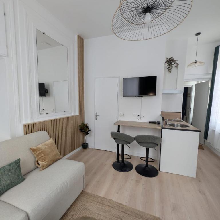 Refuge lumineux au pied de la cathédrale - One-Bedroom Apartment - 4