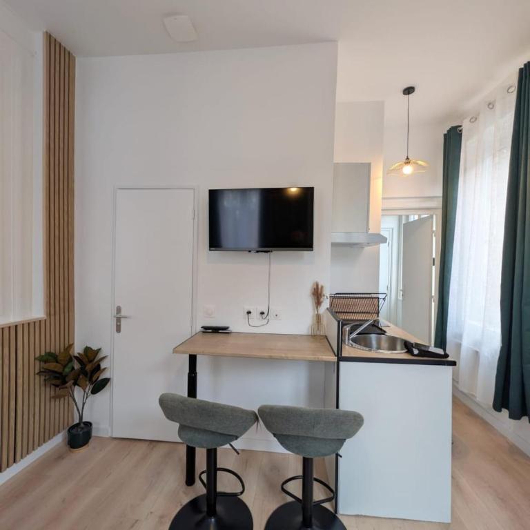 Refuge lumineux au pied de la cathédrale - One-Bedroom Apartment - 6