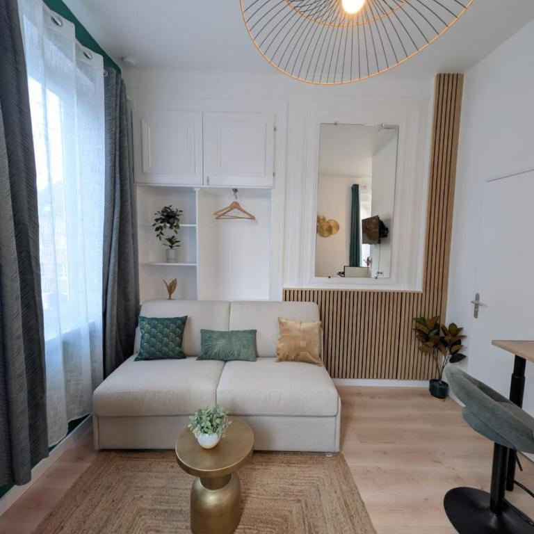 Refuge lumineux au pied de la cathédrale - One-Bedroom Apartment - 16