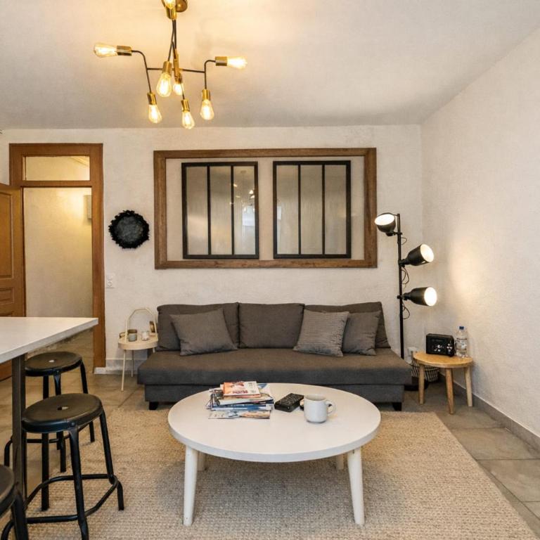 2-bedroom apartment Jean Jaurès area Gerland - Apartment - 1