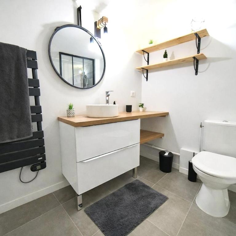 Canut apartment Lyonnais charm in Croix-Rousse - Apartment - 7