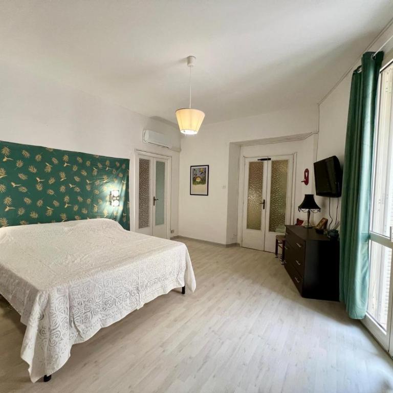 Al Castello - UN LETTO IDEALE - Appartamento con 2 Camere da Letto - 1