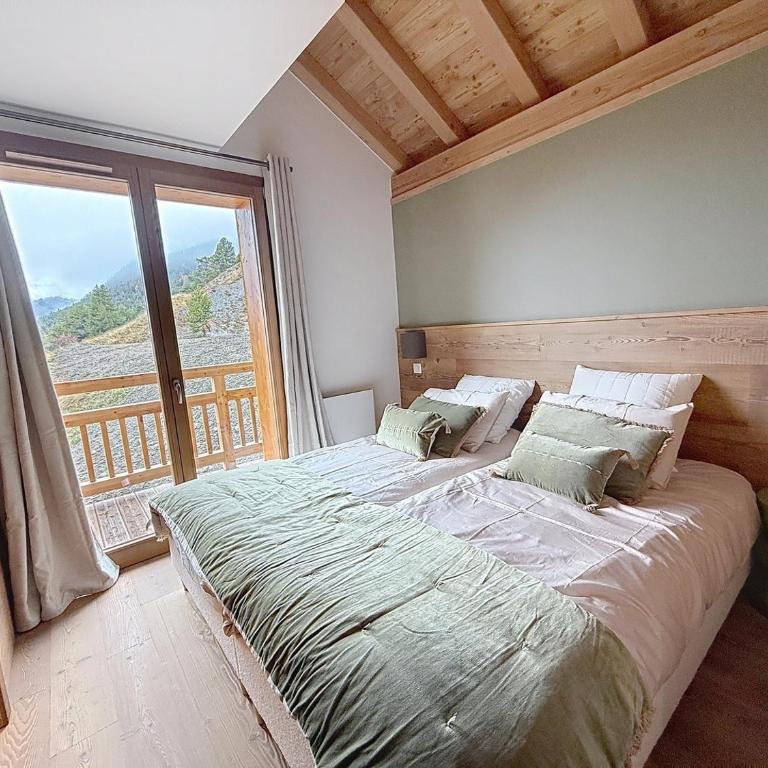 LA TANIÈRE DES OURSONS - Appartement duplex NEUF 9-10 pers vue pistes avec garages - Four-Bedroom Luxury Apartment - 2