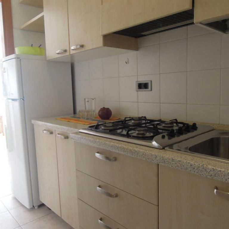 Homely one bedroom flat with side sea view - Apartment - 7