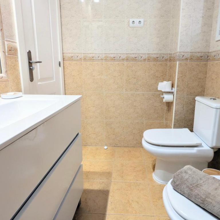 Elegant Sea View Apartment Near Beach & Train - Apartamento de 2 dormitorios - 19