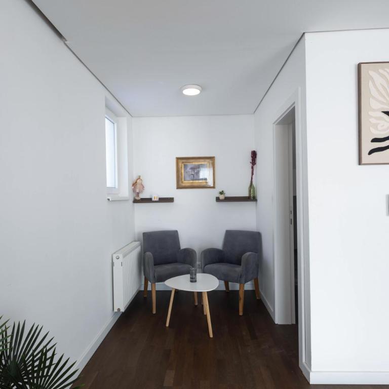 Aeris Residence Panoramic View - Three-Bedroom Villa - 12