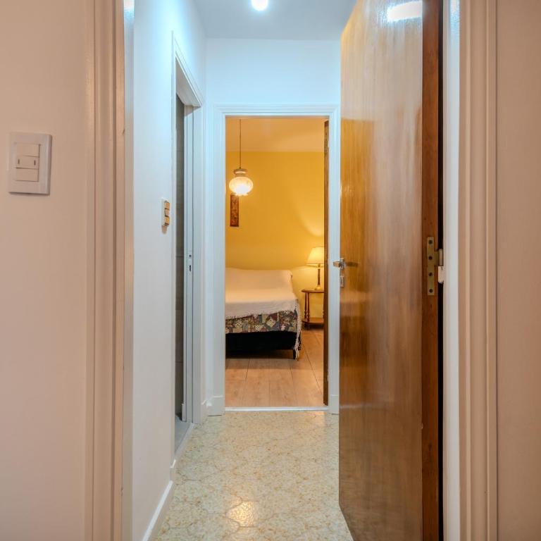 2 ambientes en La Perla Centro Para 4 personas - Two-Bedroom Apartment - 4