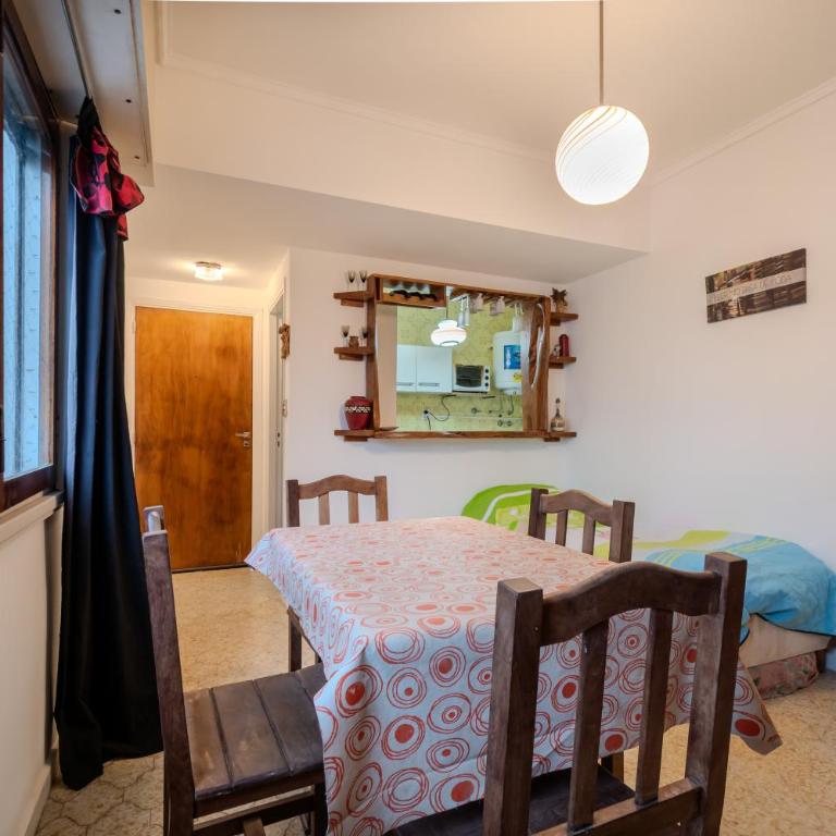 2 ambientes en La Perla Centro Para 4 personas - Two-Bedroom Apartment - 7